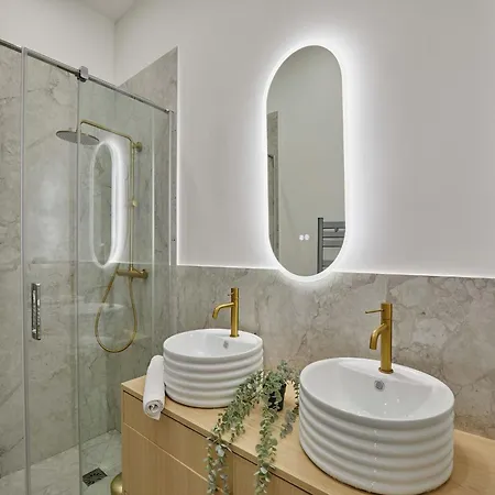 Appartement Sublime, Luxurious Flat Ac Matignon St Honore Paris
